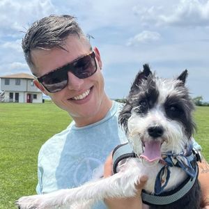 Meet your Posher, Devin